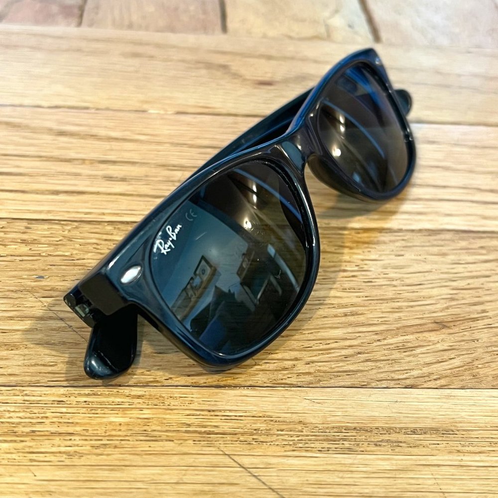 Ray Ban New Wayfarer Classic Sunglasses - Black